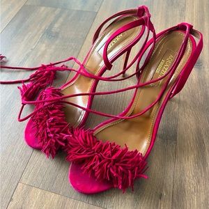 Material: suede

Heel height: 105 mm

Made in: italy